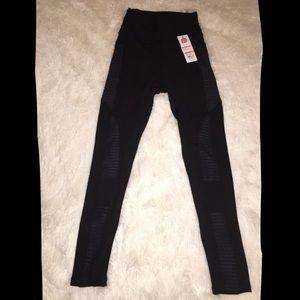 Pop fit black leggings